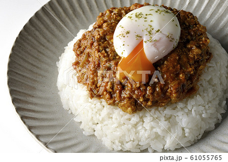 キーマカレー温玉乗せ キーマカレー温玉乗せ 61055765