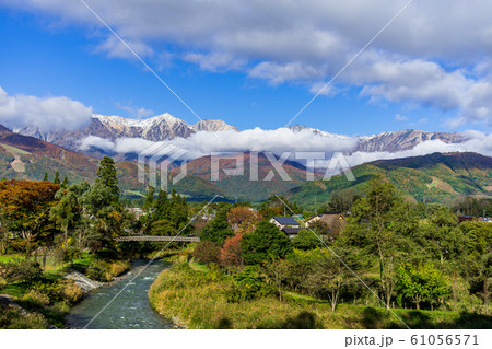 【長野県】紅葉の白馬三山 大出公園 【長野県】紅葉の白馬三山 大出公園 61056571