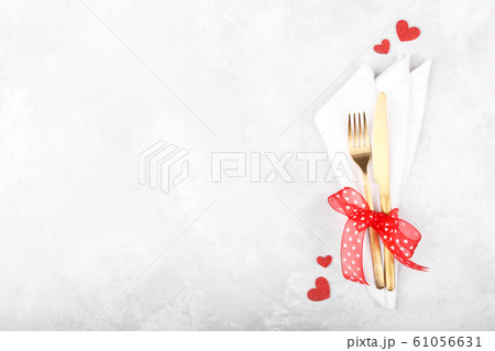 Romantic table setting Romantic table setting 61056631
