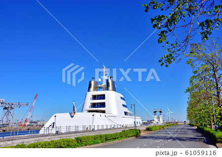 令和元年横浜みなとみらい風景ハンマーヘッド 令和元年横浜みなとみらい風景ハンマーヘッド 61059116
