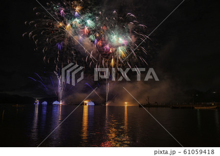 （神奈川県）芦ノ湖夏祭り、鳥居焼まつり、花火大会 61059418