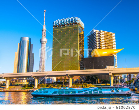 日本の東京都市景観 東京スカイツリーやエメラルダスなどを望む=2020年1月3日撮影 日本の東京都市景観 東京スカイツリーやエメラルダスなどを望む=2020年1月3日撮影 61062870