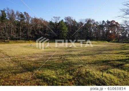 秋の陣ケ岡公園月の輪形・日の輪形 秋の陣ケ岡公園月の輪形・日の輪形 61063854
