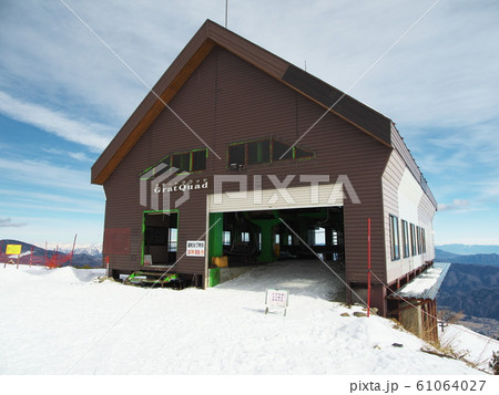 白馬八方尾根スキー場のグラートクワッド山頂駅 白馬八方尾根スキー場のグラートクワッド山頂駅 61064027