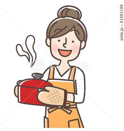 女性　料理　鍋 61065199
