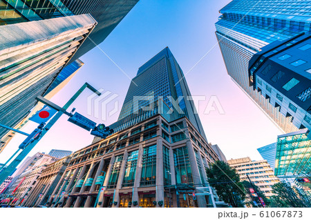 日本の東京都市景観　「室町三丁目南」周辺を望む 61067873