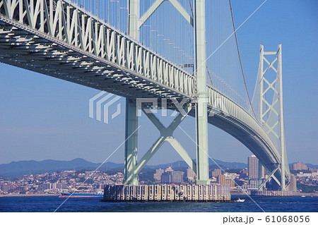 明石海峡大橋　淡路島側から 61068056