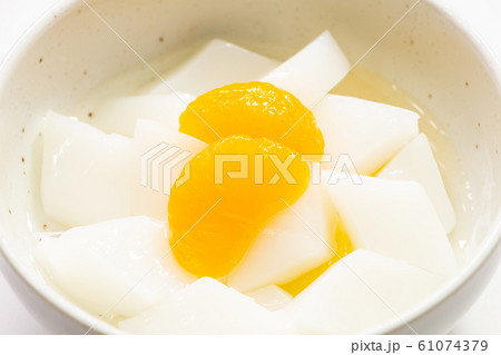 杏仁豆腐。 61074379