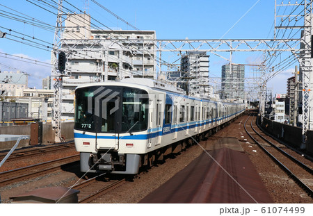 泉北高速鉄道の電車 61074499