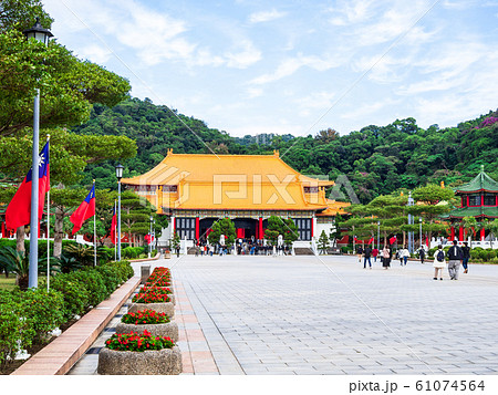 台北 忠烈祠 山門と大殿 台北 忠烈祠 山門と大殿 61074564