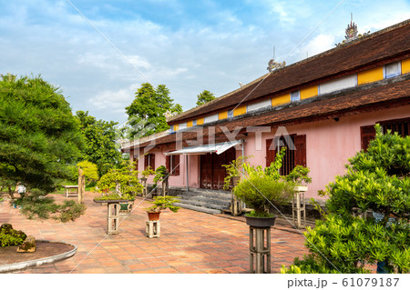 ティエンムー寺院 境内 ベトナムフエ 61079187