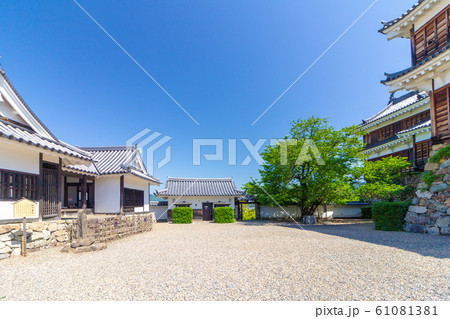 天守閣と銅門番所 福知山城本丸 61081381