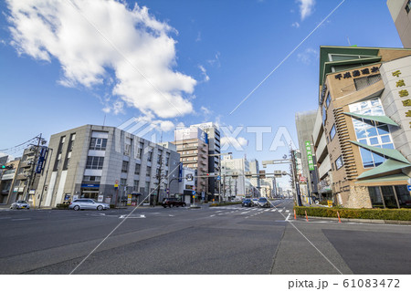 岐阜県 岐阜市都市景観 金華橋通り金町8交差点 岐阜県 岐阜市都市景観 金華橋通り金町8交差点 61083472