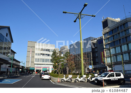 さいたま市 岩槻駅東口の街並み さいたま市 岩槻駅東口の街並み 61084487