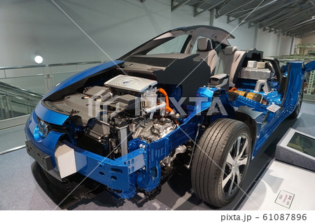 トヨタ　MIRAI　燃料電池システム 61087896