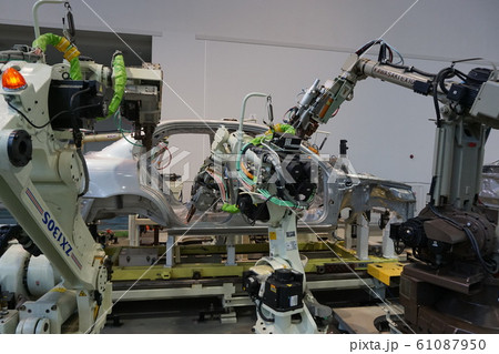 ４世代プリウス　シャーシ　メインボデー　溶接 61087950