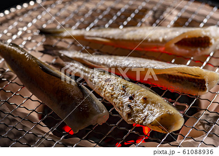 焼き魚の炙りイメージ 焼き魚の炙りイメージ 61088936