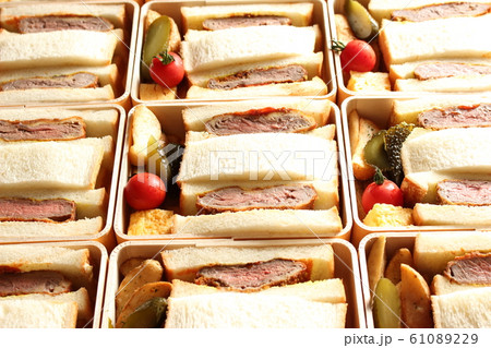 牛　ヒレカツサンド弁当 61089229