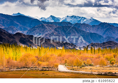 Himalayan mountain landscape along Leh Himalayan mountain landscape along Leh 61095622