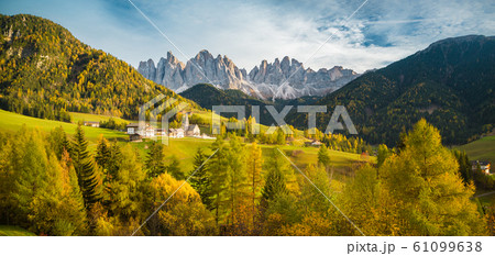 Val di Funes in the Dolomites at sunset, South Tyrol, Italy Val di Funes in the Dolomites at sunset, South Tyrol, Italy 61099638