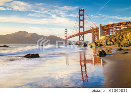 Golden Gate Bridge at sunset, San Francisco, USA 61099831