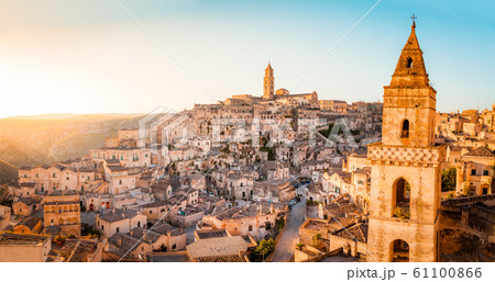 Sassi di Matera at sunrise, Basilicata, Italy Sassi di Matera at sunrise, Basilicata, Italy 61100866