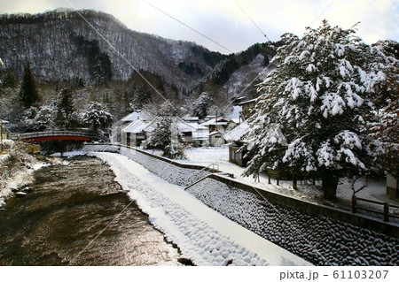 雪景色の朝・平家の隠れ里【湯西川温泉】 61103207