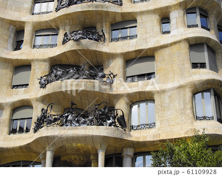 スペイン バルセロナ カサ・ミラ / Casa Milà, Barcelona, Spain 61109928