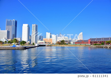 令和元年横浜みなとみらい風景赤レンガ倉庫 61111341