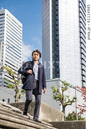 自由業ビジネスマン 自由業ビジネスマン 61114985