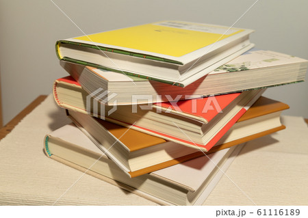 本 5冊 読書 インテリア おしゃれ 61116189