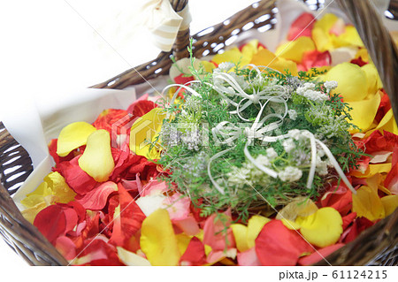 結婚指輪　花　リングピロー 61124215