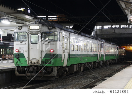 会津若松駅に停車中の只見線キハ40 会津若松駅に停車中の只見線キハ40 61125392