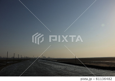 江川海岸　夕焼け　夕陽 61136482