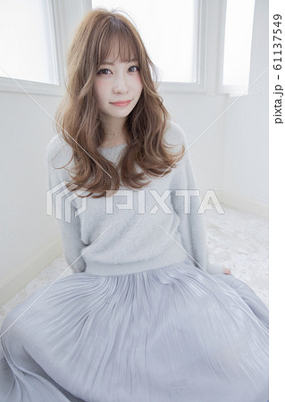 ゆるふわロングヘアー 日本人 ヘアスタイル 髪型 美容 モデル ゆるふわロングヘアー 日本人 ヘアスタイル 髪型 美容 モデル 61137549