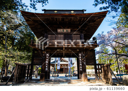 山梨県甲州市 恵林寺 三門 61139660