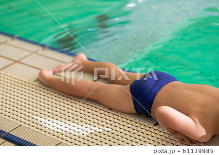 スイミング 61139985