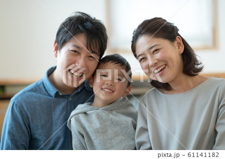 5 years old 61141182