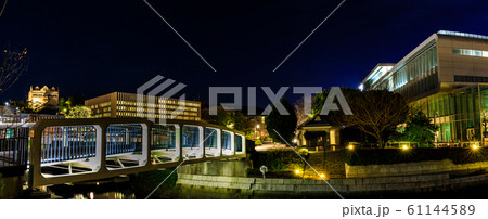 水辺の森公園の夜景(はごろもはし) パノラマ 【長崎市】 水辺の森公園の夜景(はごろもはし) パノラマ 【長崎市】 61144589