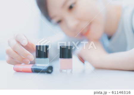 30代 女性 30代 女性 61146316