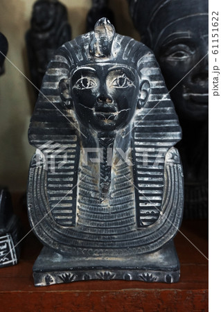 tutankhamun statue as nice souvenir tutankhamun statue as nice souvenir 61151622