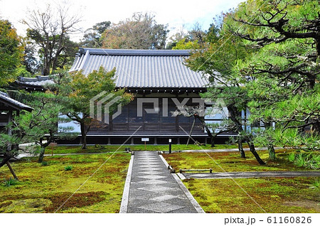 鎌倉の町並み　長寿寺本堂 61160826