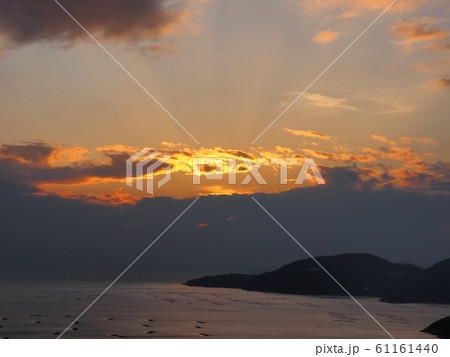万葉岬から見る播磨灘の夕景 万葉岬から見る播磨灘の夕景 61161440