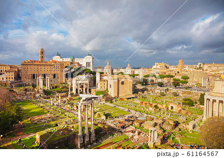 Roman forum ruins on a cloudy day Roman forum ruins on a cloudy day 61164567