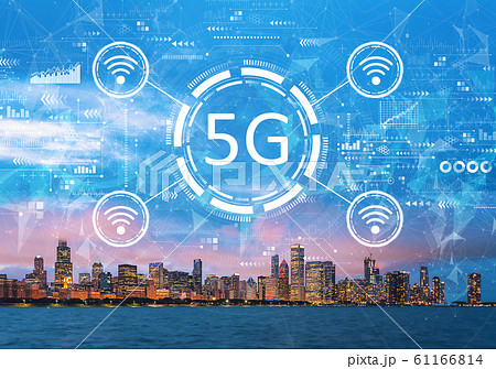 5G network with downtown Chicago 61166814