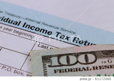 Stimulus economic tax return 1040 form and US 100 61172060