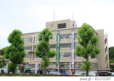 羽曳野市役所/大阪府羽曳野市誉田4 61172207