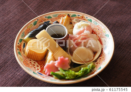 ひな祭りのごちそう 61175545