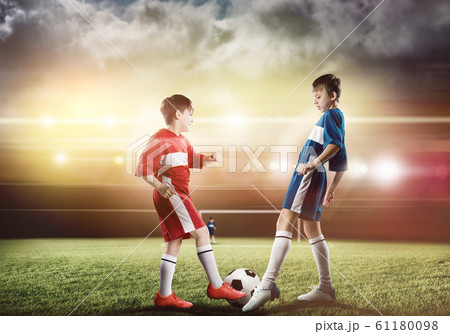 Football game 61180098