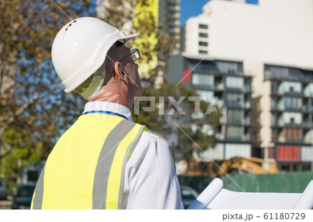 Senior engineer Senior engineer 61180729